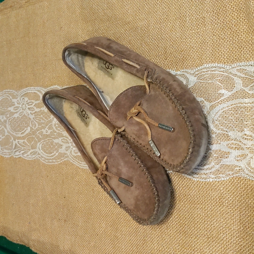 UGG Australia Leather Women's Moccasins Sz 7, Brown, Good Condition, No Box